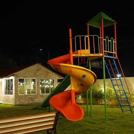 Tajpur New Mouchak Hotel & Resorts מראה חיצוני תמונה