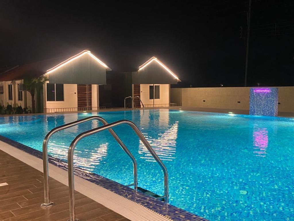 Tajpur New Mouchak Hotel & Resorts מראה חיצוני תמונה