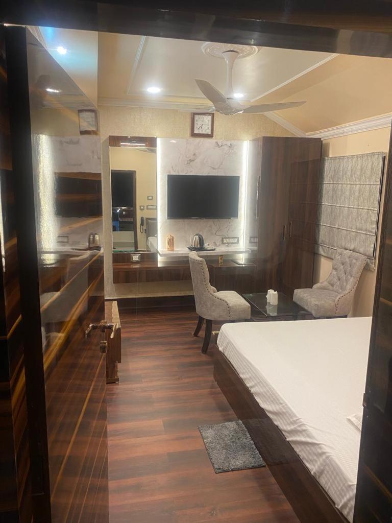 Tajpur New Mouchak Hotel & Resorts מראה חיצוני תמונה